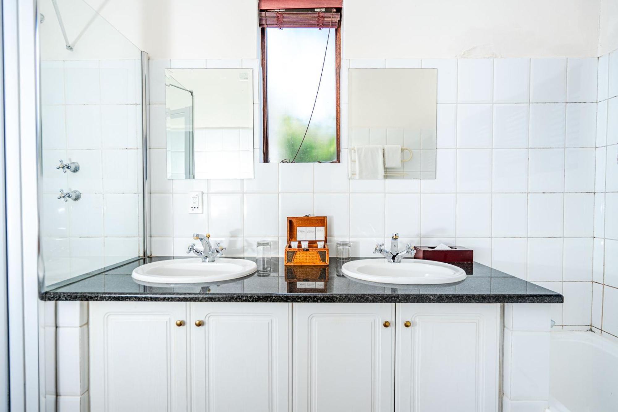 Budmarsh Country Lodge Magaliesburg Zimmer foto